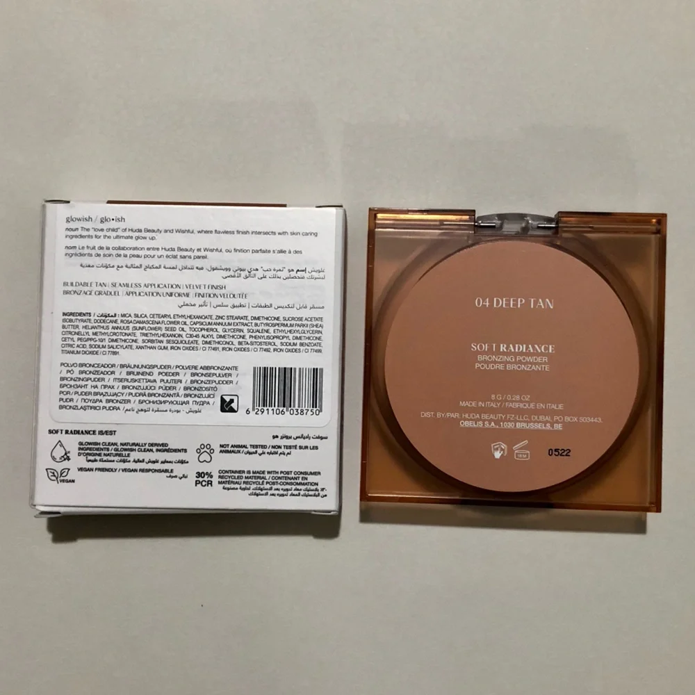 Huda Beauty GloWish Soft Radiance Bronzing Powder 04 DEEP TAN